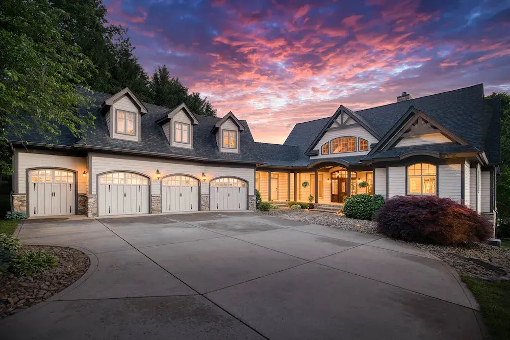 111 Camp Ln, Mooresville