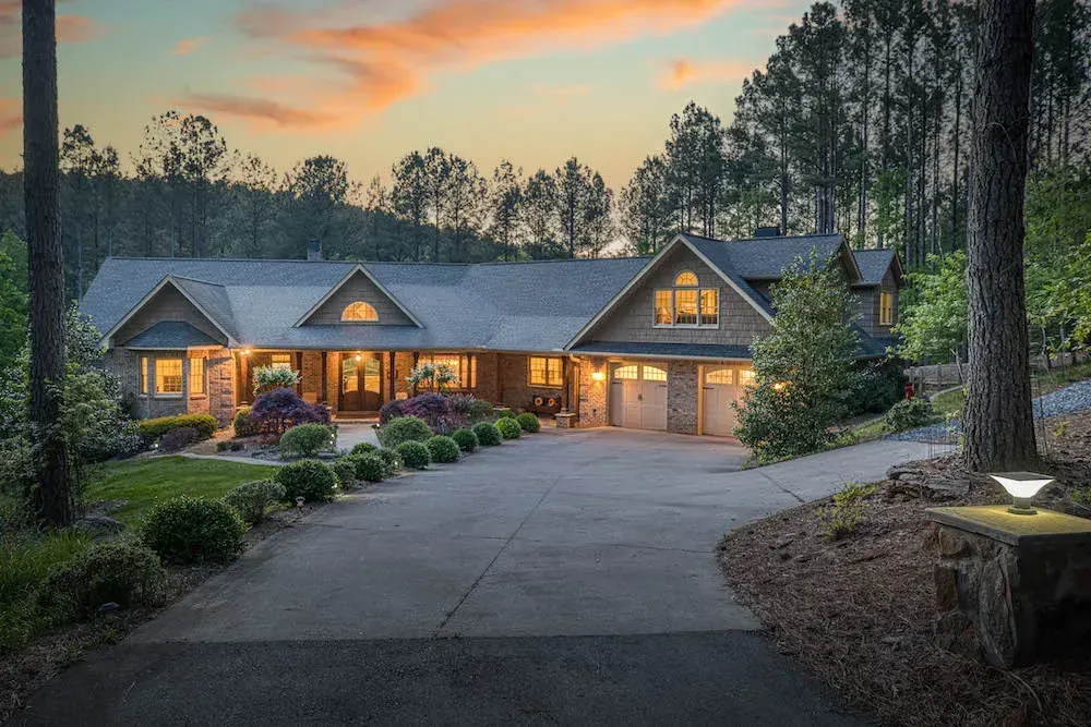 2937 E Paradise Harbor Dr, Connelly Springs
