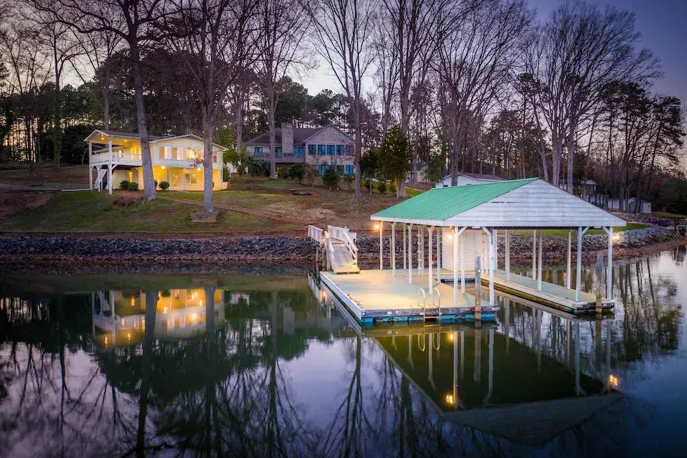 853 Kemp Rd, Mooresville